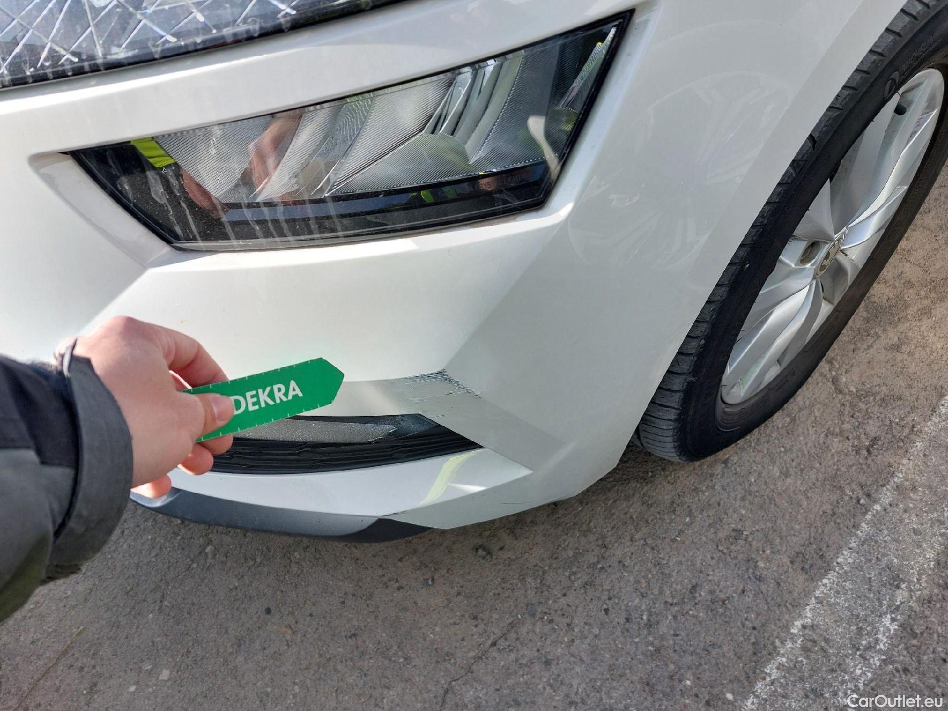  Skoda  KAMIQ SKODA  1.0 TSI 81kW (110CV) DSG Ambition (CX) #4