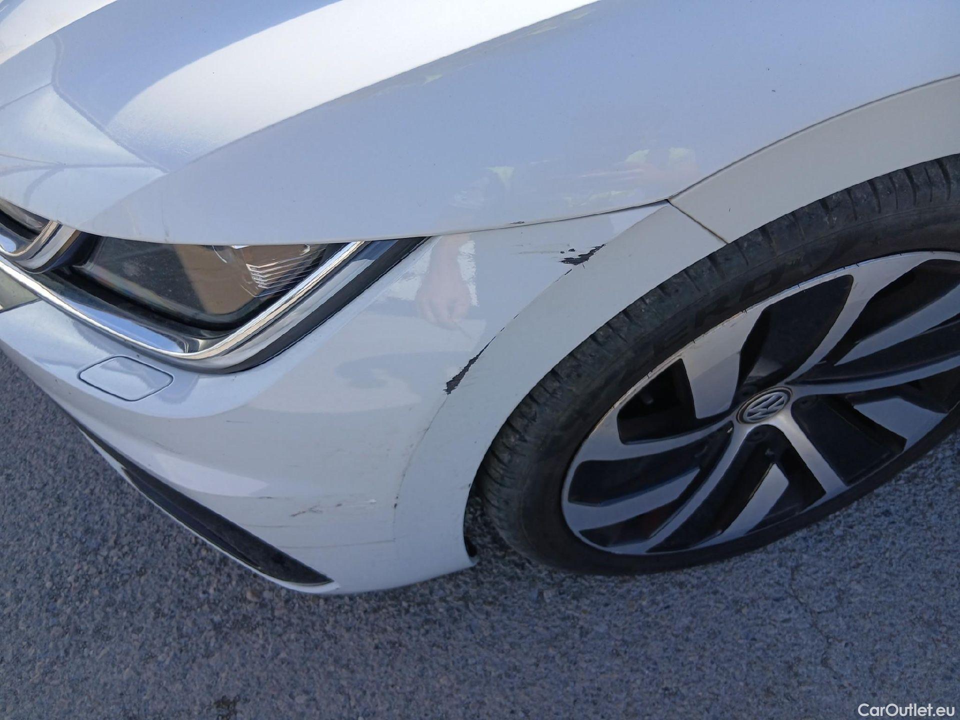  Volkswagen  Arteon VOLKSWAGEN  / 2017 / 5P / berlina con portón R-Line 2.0 TDI 110kW (150CV) DSG #3