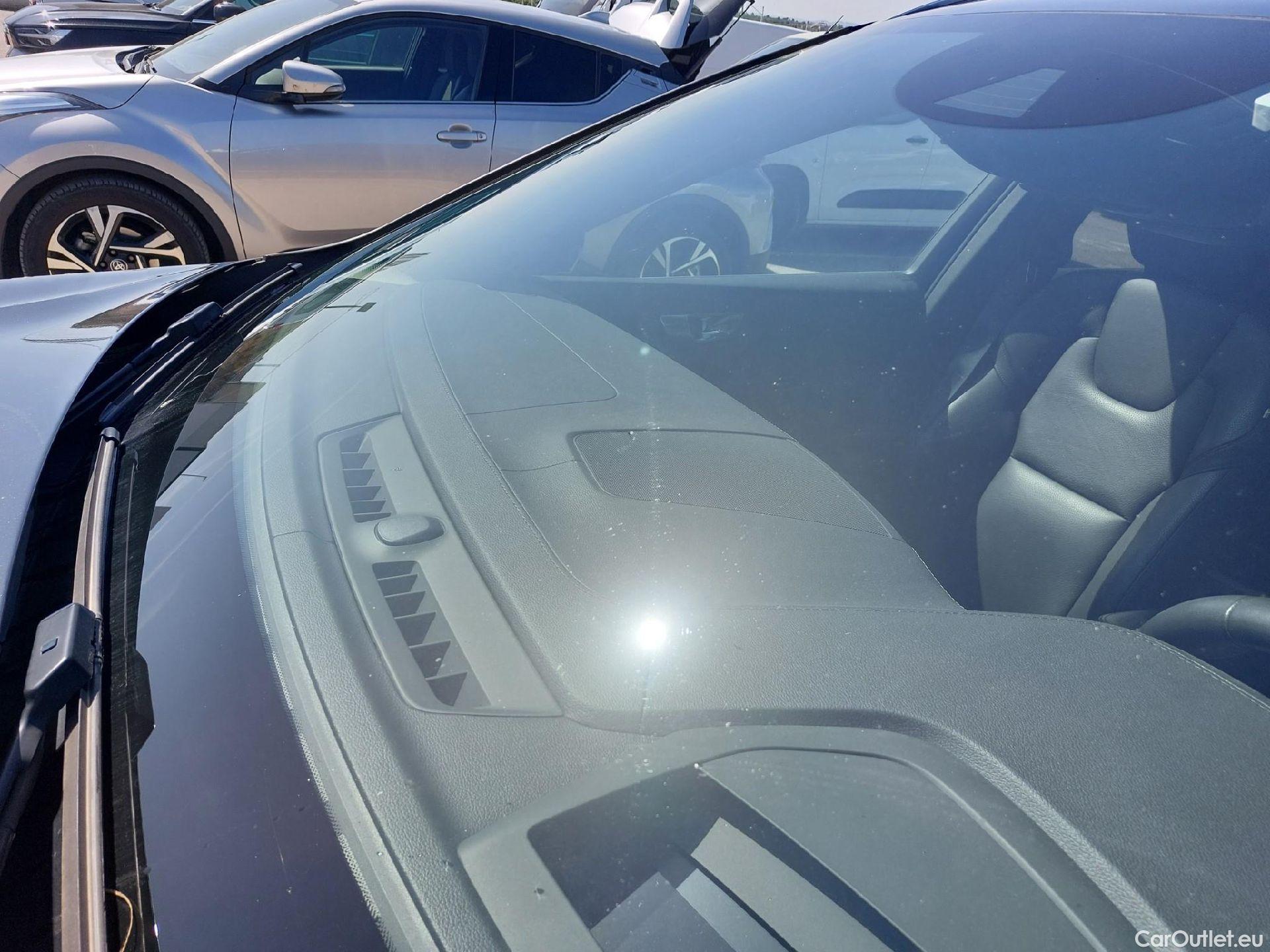  Volvo  XC60 VOLVO  / 2017 / 5P / todoterreno 2.0 D4 Inscription Auto #3