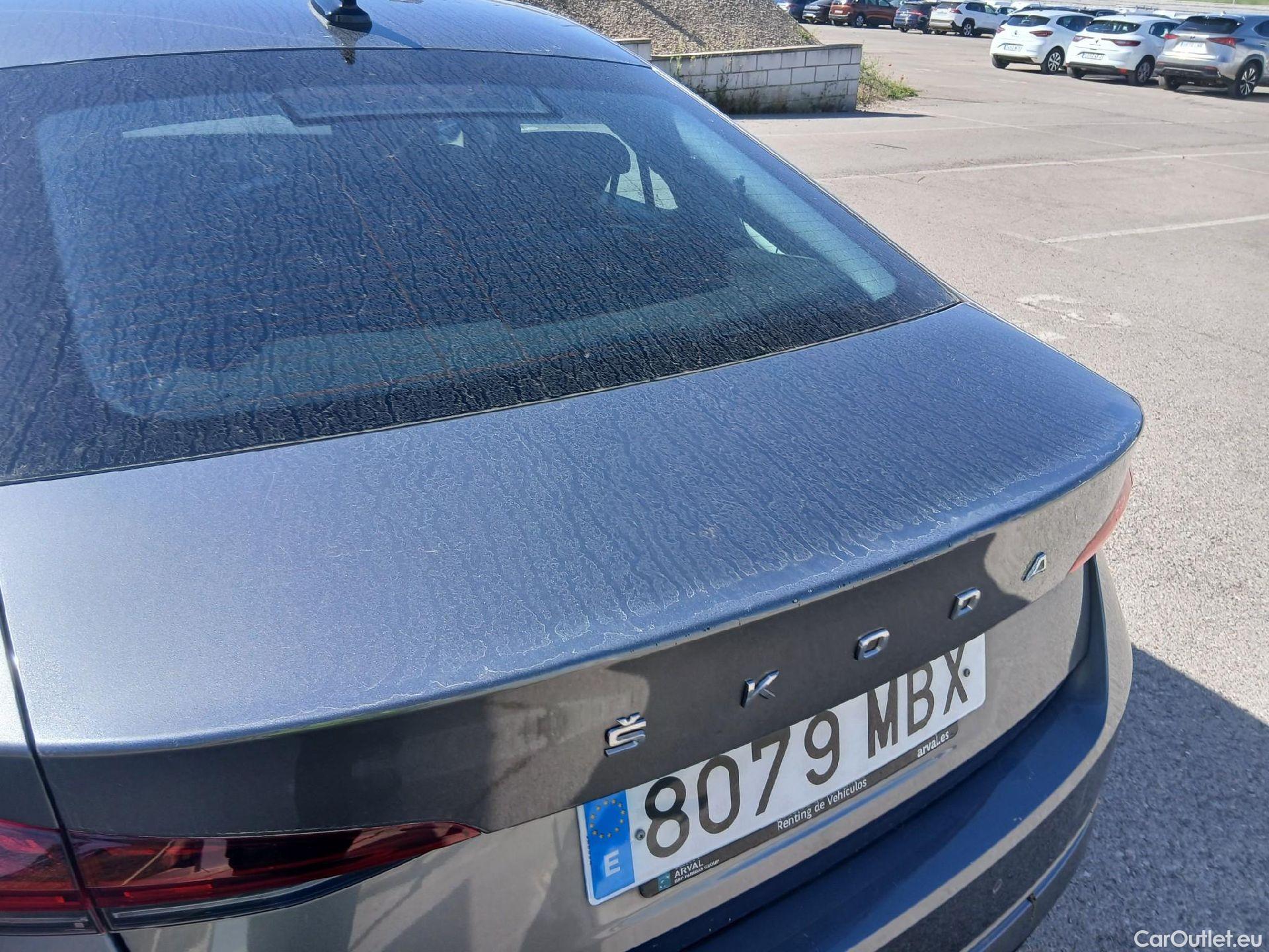  Skoda  Octavia SKODA  / 2020 / 5P / berlina con portón 2.0 TDI 85kW (115CV) DSG Ambition #28