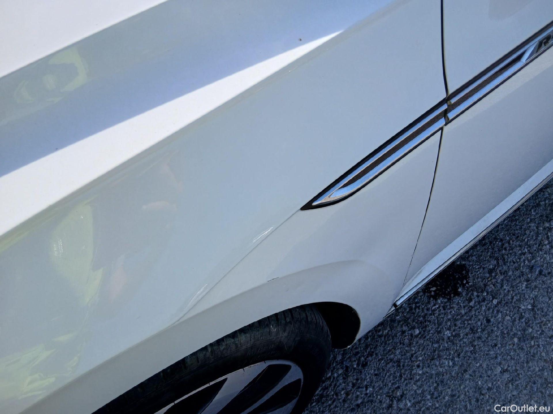  Volkswagen  Arteon VOLKSWAGEN  / 2017 / 5P / berlina con portón R-Line 2.0 TDI 110kW (150CV) DSG #14