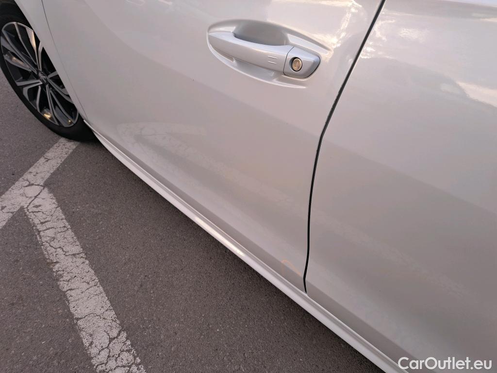  Peugeot  508 PEUGEOT  / 2018 / 5P / berlina con portón 5P Allure Pack BlueHDi 130 S&S EAT8 #11