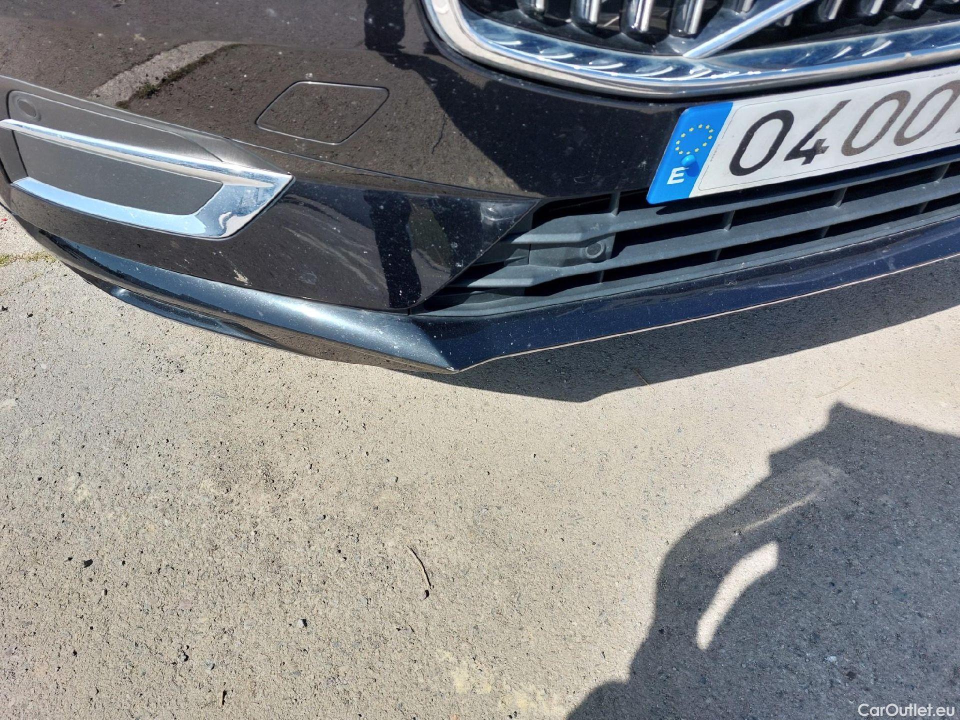  Volvo  XC60 VOLVO  / 2017 / 5P / todoterreno 2.0 D4 Inscription Auto #7