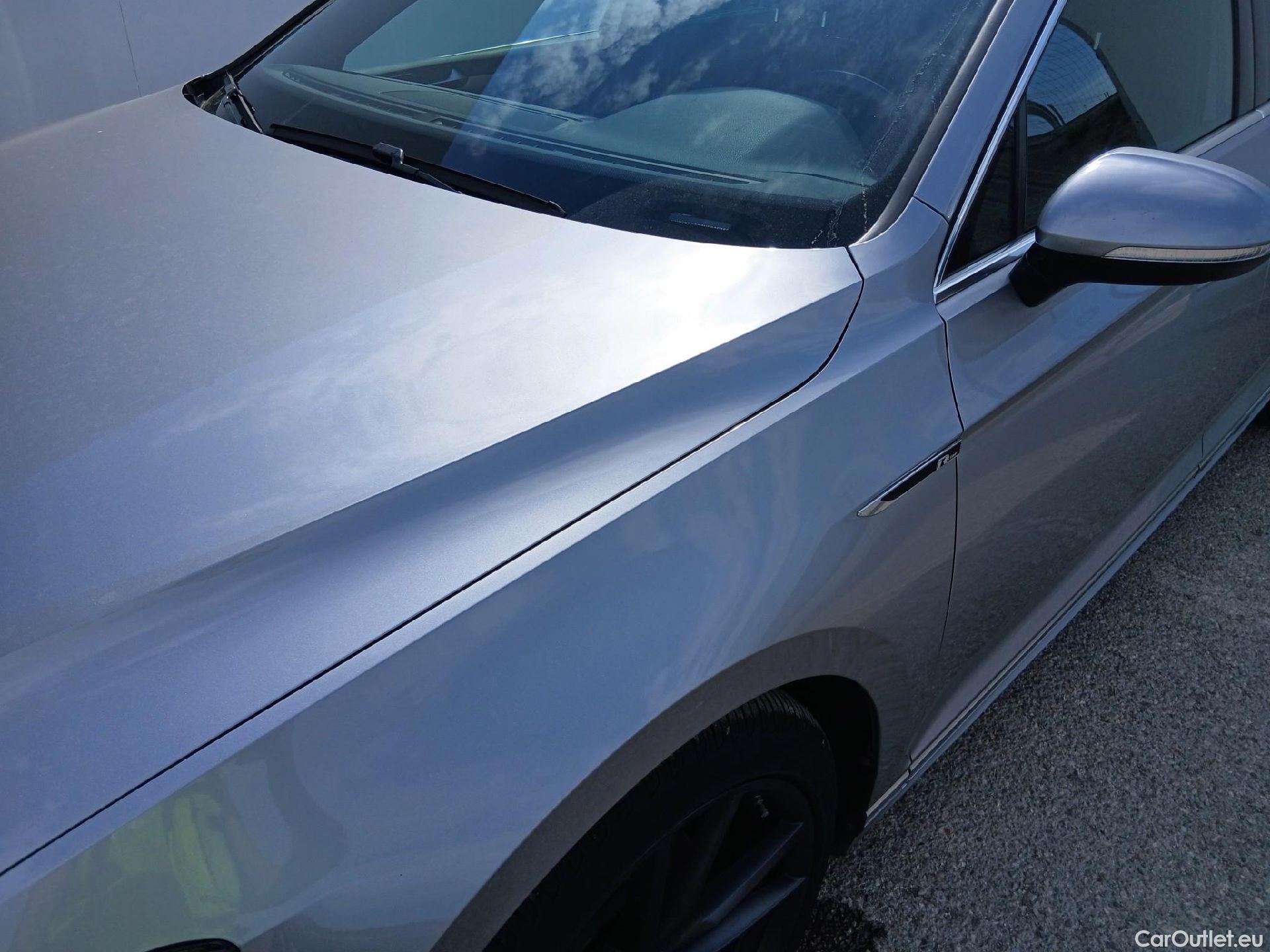  Volkswagen  Passat VOLKSWAGEN  / 2019 / 5P / familiar Variant R-Line 2.0 TDI 147kW (200CV) DSG #9