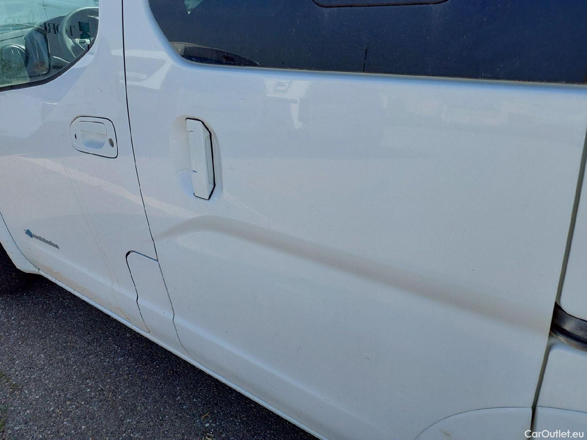  Nissan  NV200 NISSAN e- EVALIA / 2011 / 5P / monovolumen compacto 7 40 kWh Navegador #6