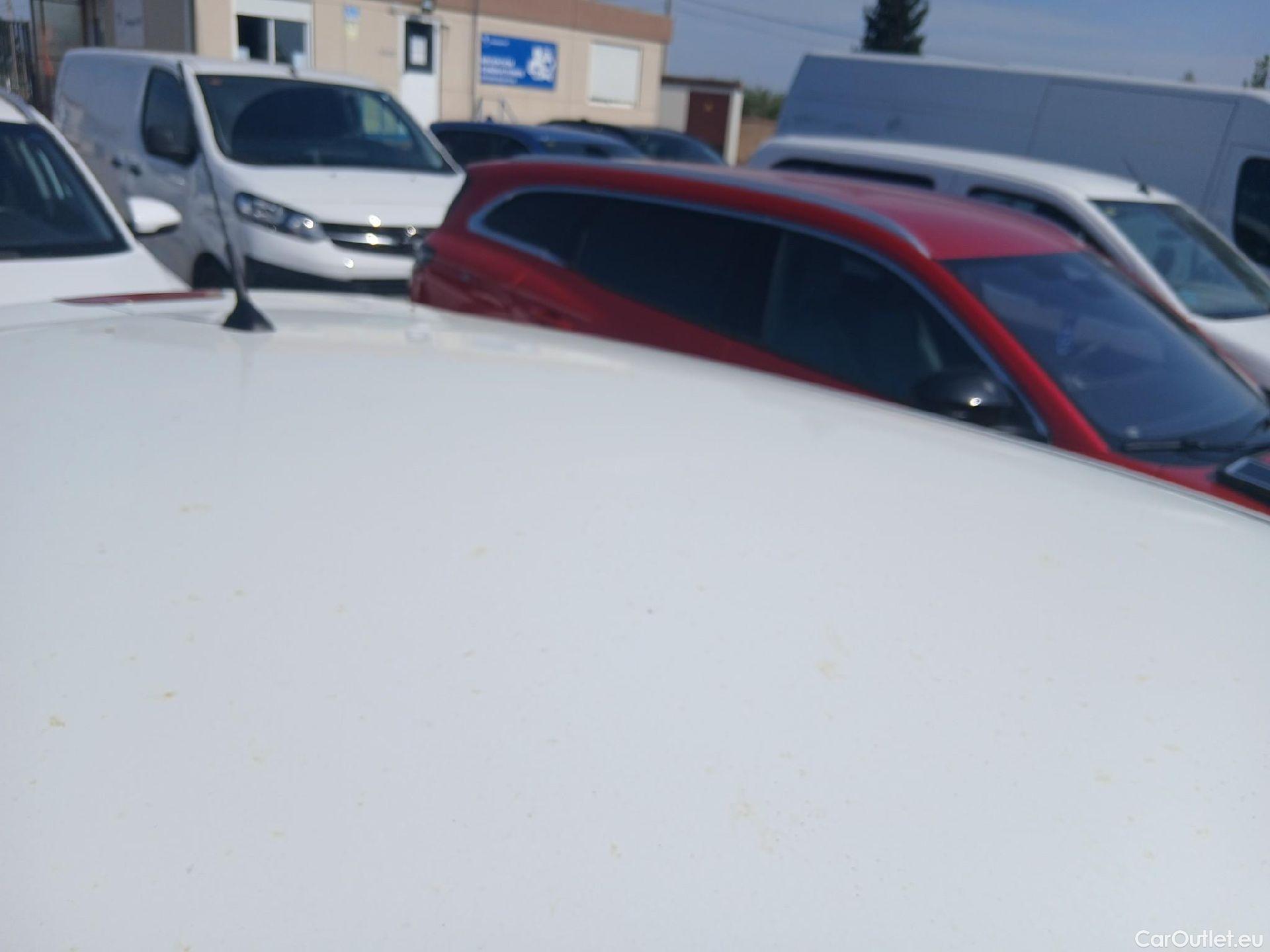  Nissan  Juke NISSAN  / 2014 / 5P / crossover G.E6D-Temp 83kW (112 CV) 5M/T ACENTA (CX) #32