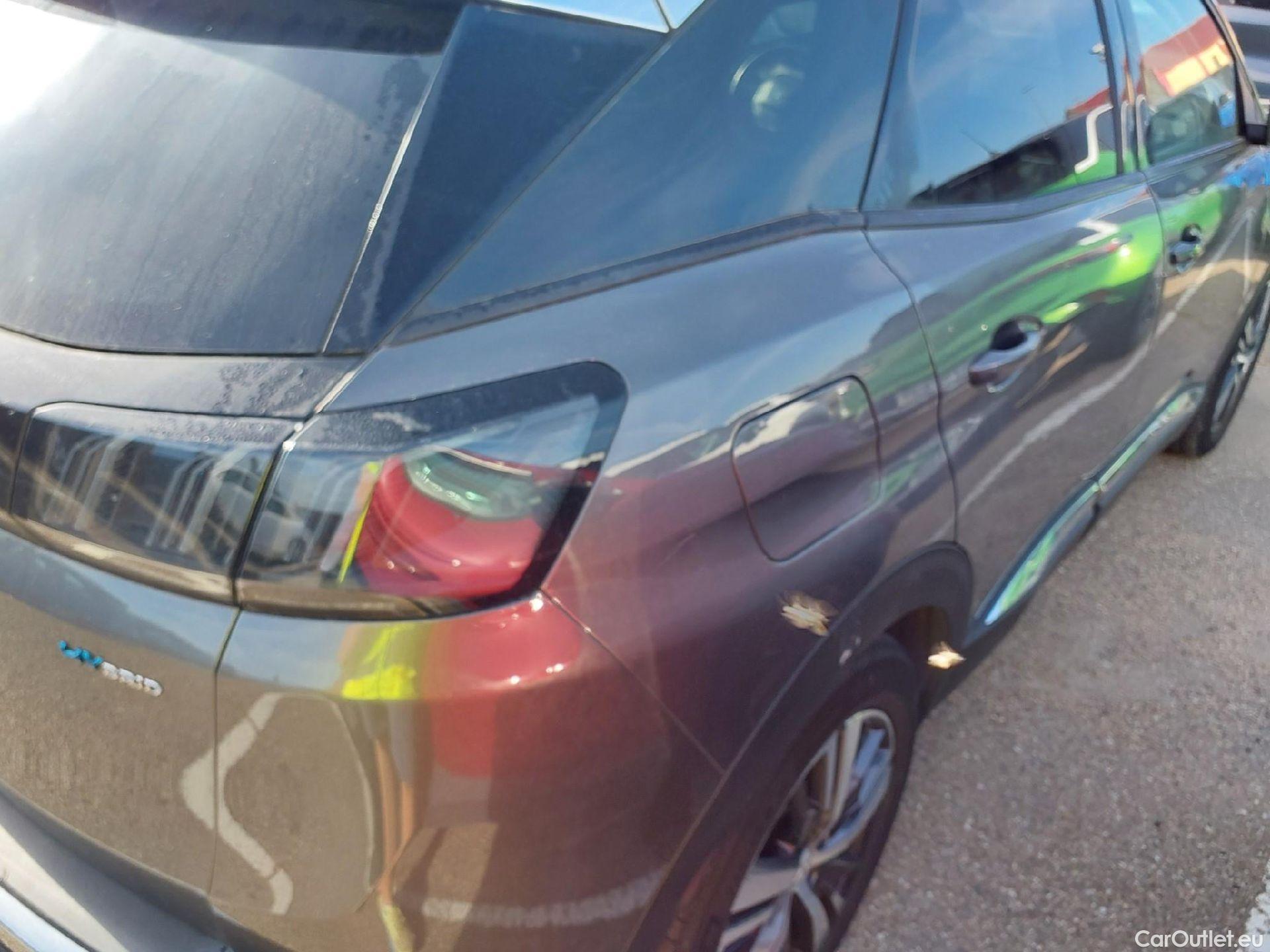  Peugeot  3008 PEUGEOT  Hybrid / 2020 / 5P / todoterreno 225 e-EAT8 Allure #13