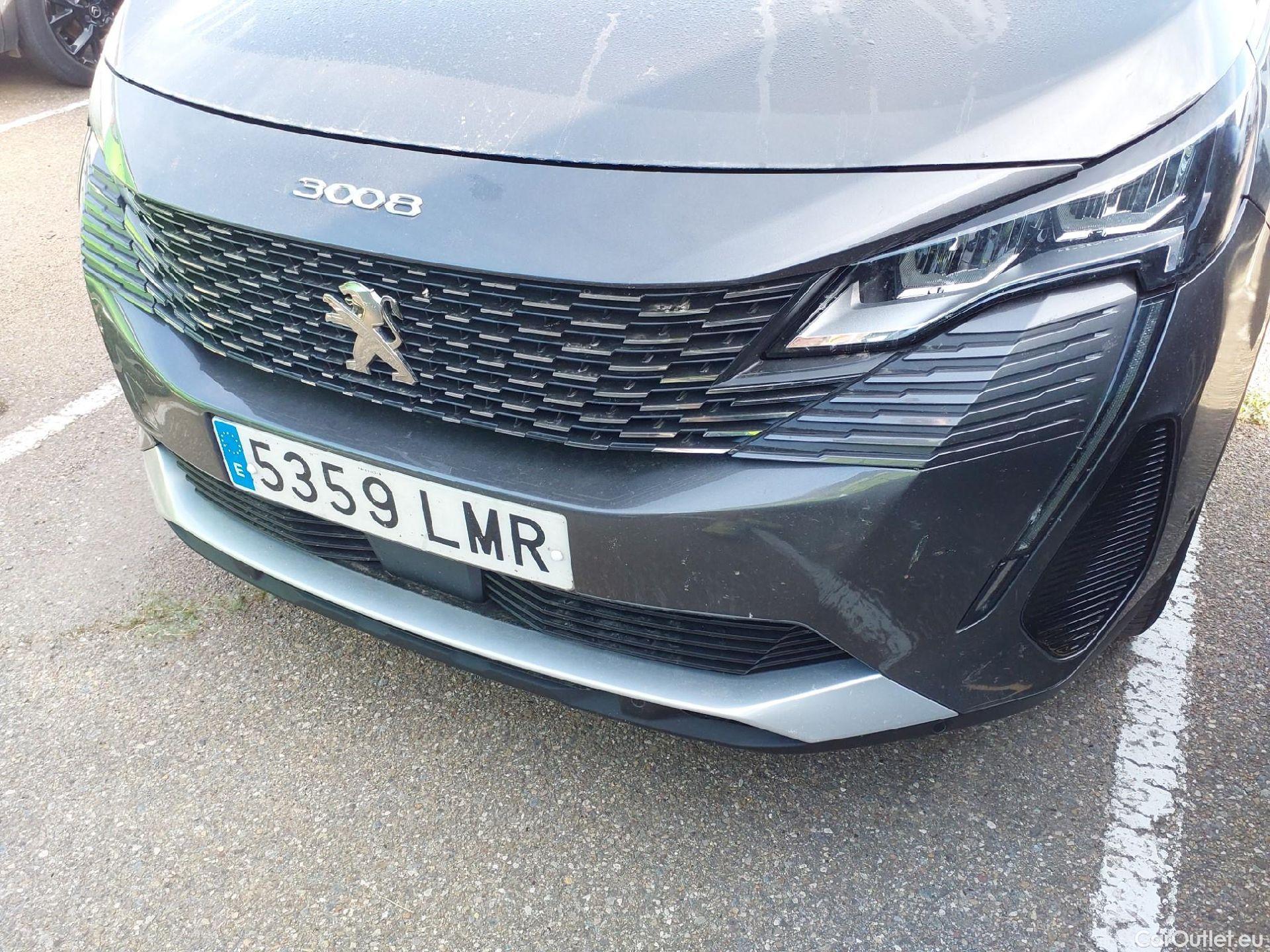  Peugeot  3008 PEUGEOT  Hybrid / 2020 / 5P / todoterreno 225 e-EAT8 Allure #26