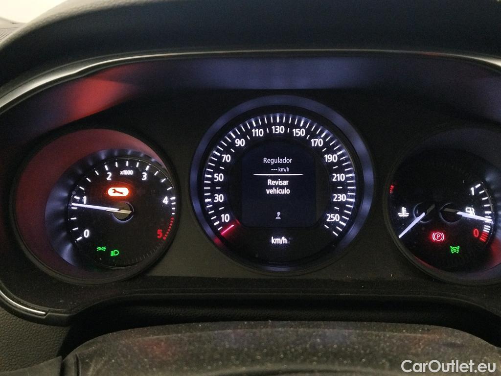  Renault  Megane RENAULT Mégane / 2015 / 5P / berlina con portón Life Blue dCi 70kW (95CV) #37