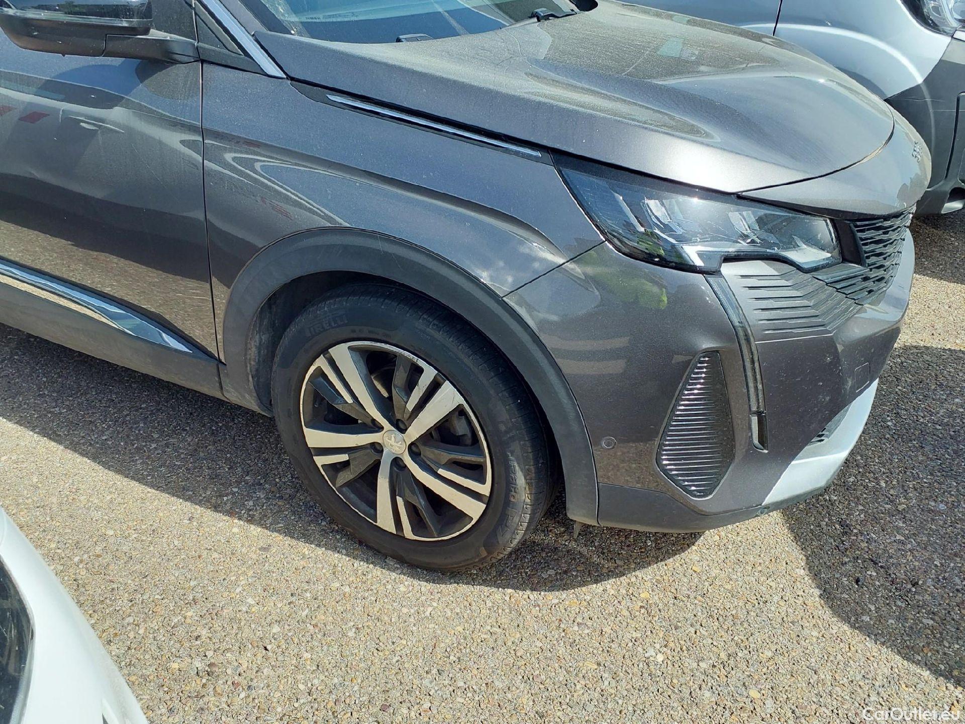  Peugeot  3008 PEUGEOT  / 2020 / 5P / todoterreno 1.5 BlueHDi 96kW (130CV) S&S Allure EAT8 #21