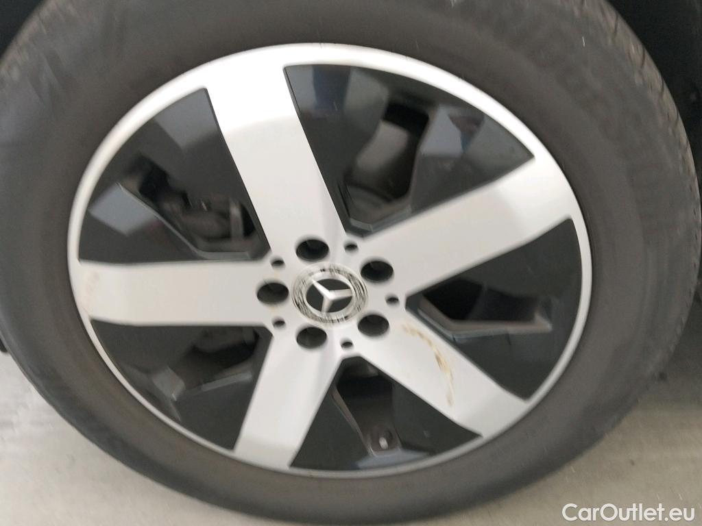 Mercedes  GLB MERCEDES-BENZ  / 2019 / 5P / todoterreno 2.0  200 D DCT 110KW (150CV) #19
