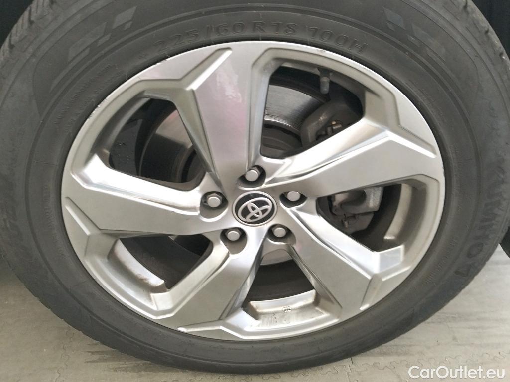  Toyota  RAV4 TOYOTA  / 2018 / 5P / todoterreno 2.5l 220H Advance 4WD #27