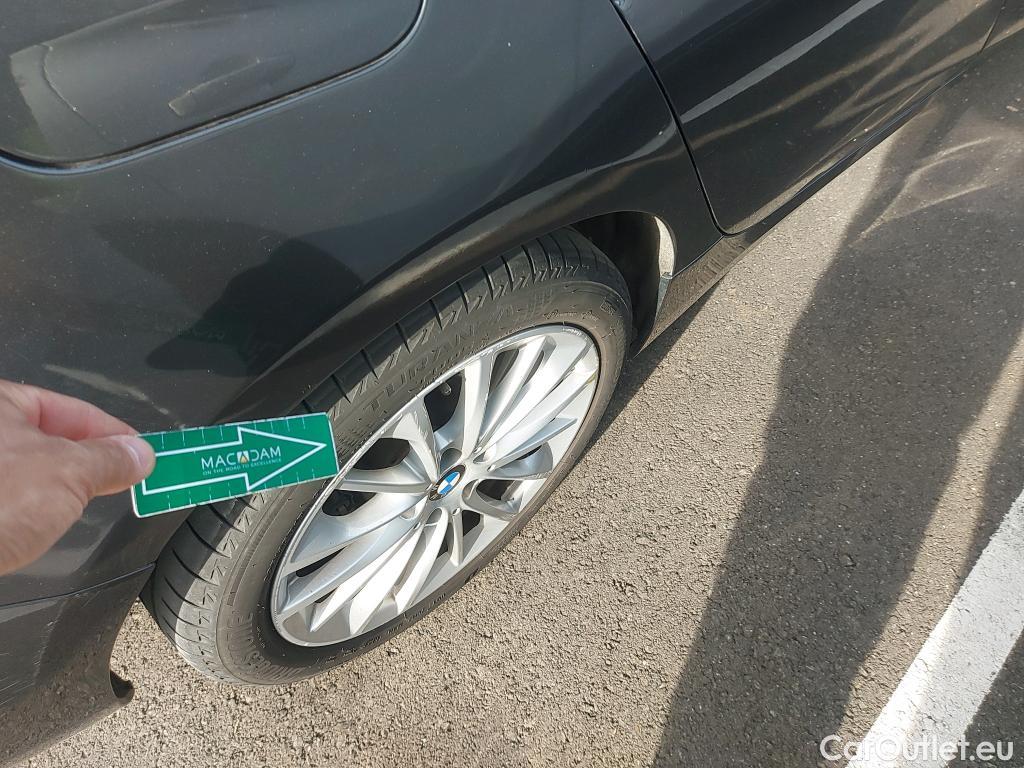  Bmw  Serie 1 BMW  / 2019 / 5P / berlina con portón 118i #32