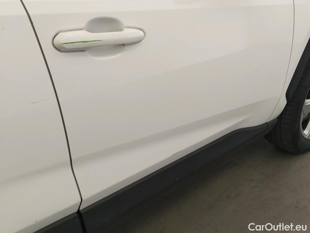  Toyota  RAV4 TOYOTA  / 2018 / 5P / todoterreno 2.5l 220H Advance #3