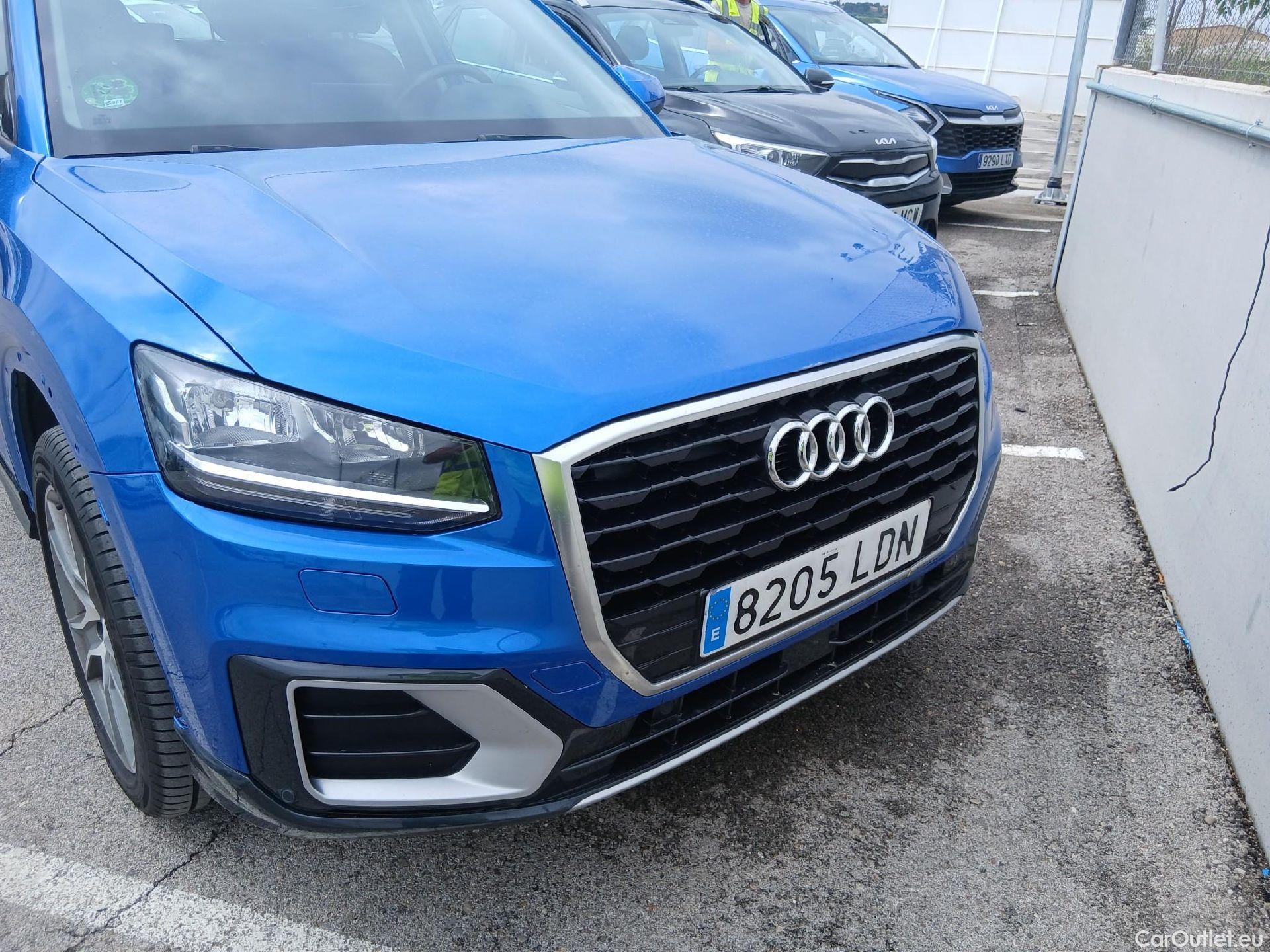  Audi  Q2 AUDI  / 2016 / 5P / todoterreno Design 30 TDI 85kW (116CV) S tronic #3