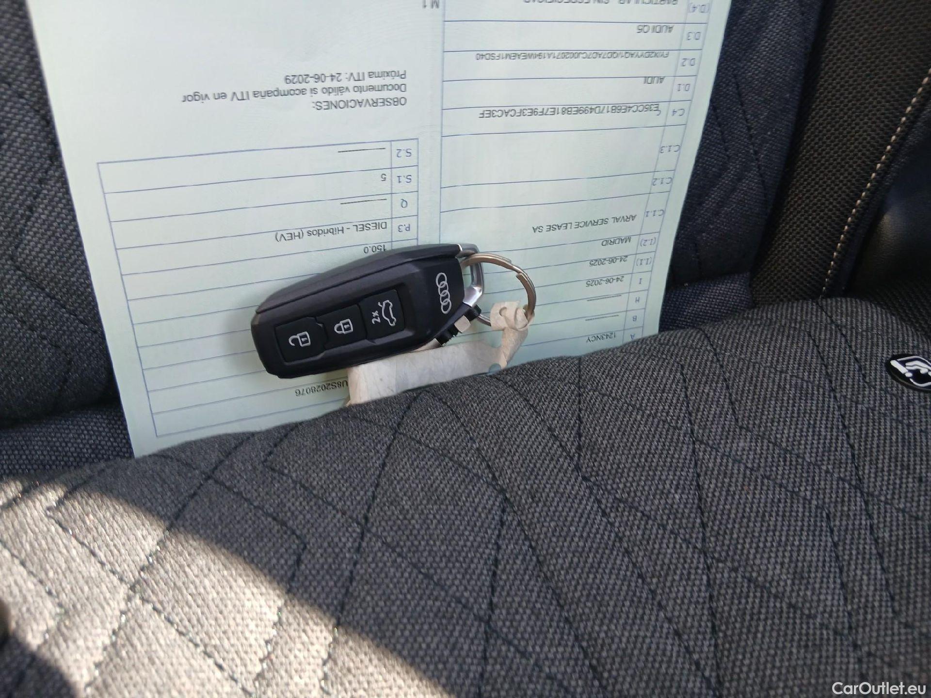  Audi  Q5 AUDI  / 2024 / 5P / todoterreno S line TDI quattro 150kW S tronic #1