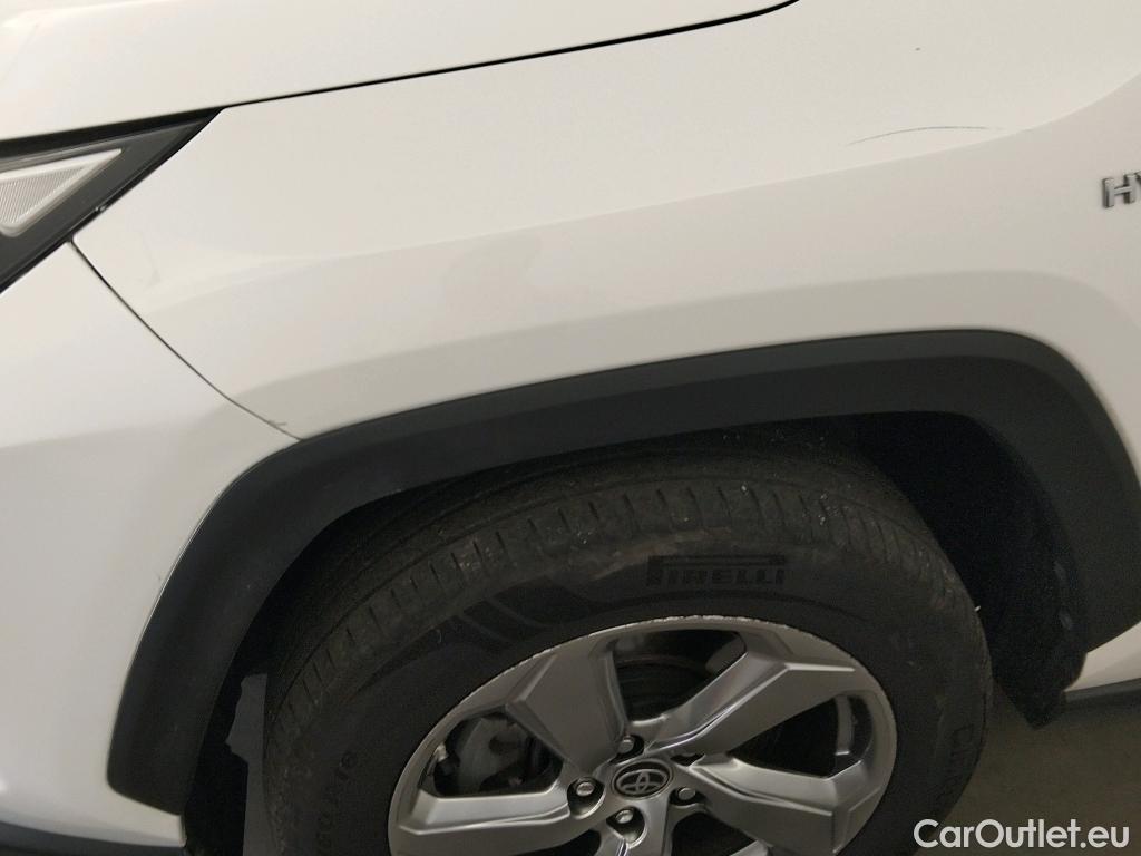  Toyota  RAV4 TOYOTA  / 2018 / 5P / todoterreno 2.5l 220H Advance #29