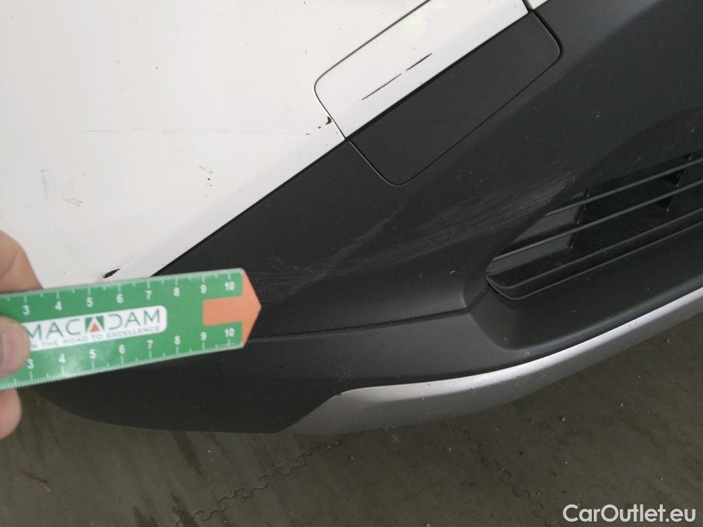  Toyota  RAV4 TOYOTA  / 2018 / 5P / todoterreno 2.5l 220H Advance 4WD #12