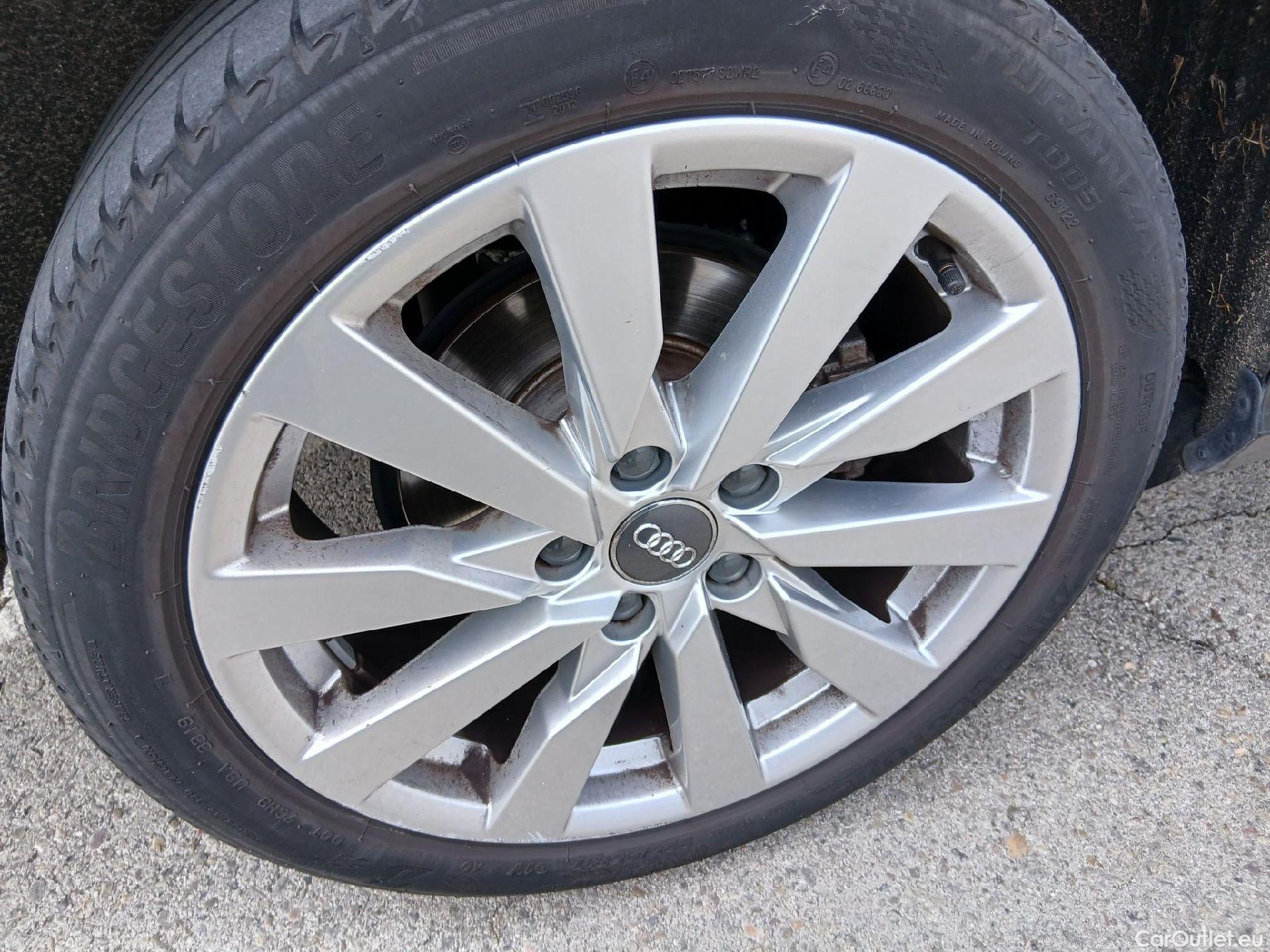  Audi  A3 AUDI  / 2016 / 4P / sedán Sedan Design 35 TFSI 110kW S tronic #20