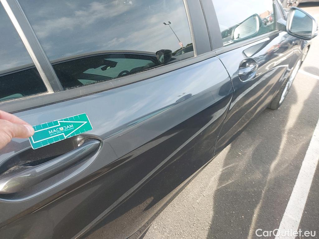  Bmw  Serie 1 BMW  / 2019 / 5P / berlina con portón 118i #12