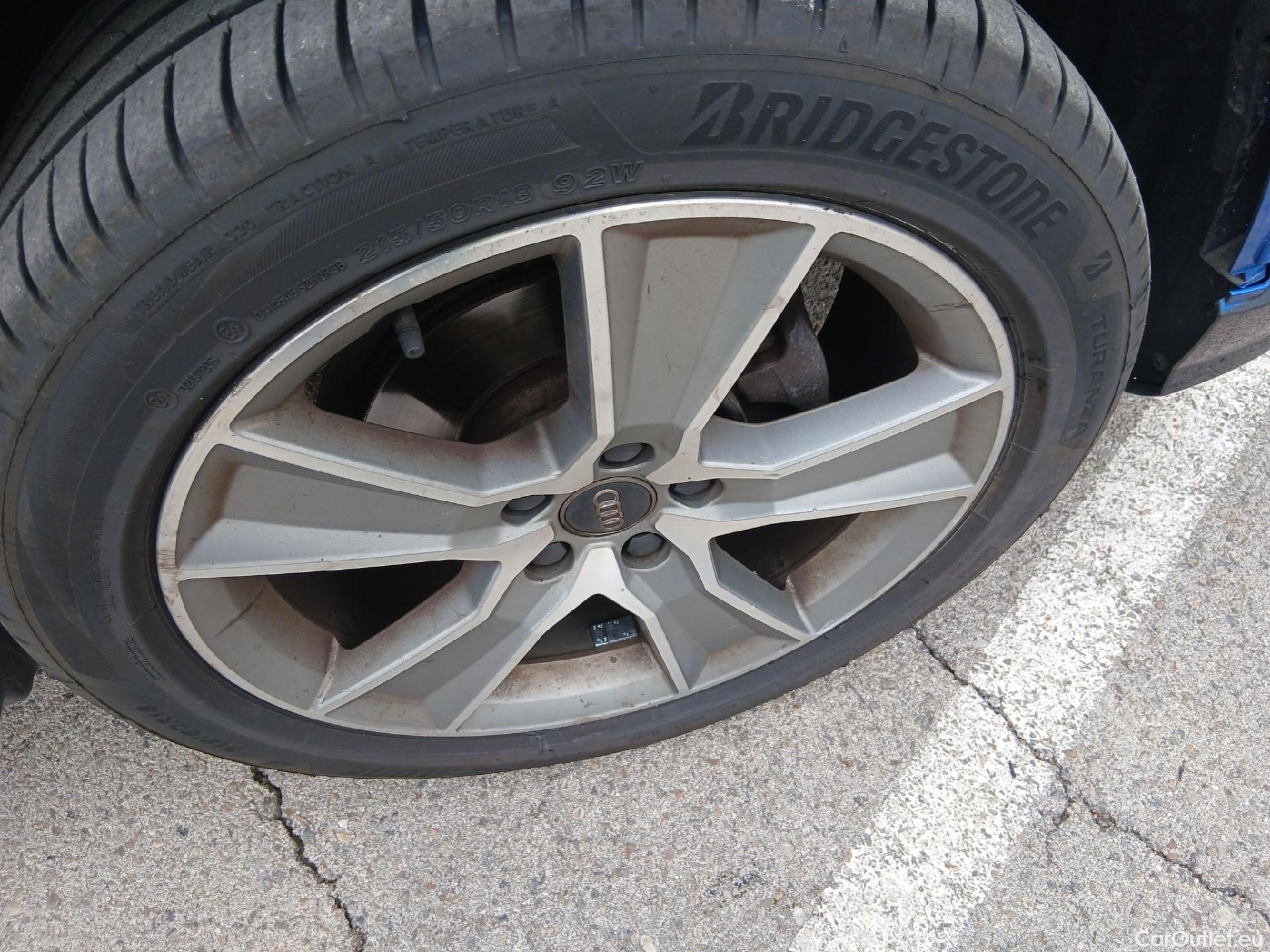  Audi  Q2 AUDI  / 2016 / 5P / todoterreno Design 30 TDI 85kW (116CV) S tronic #23