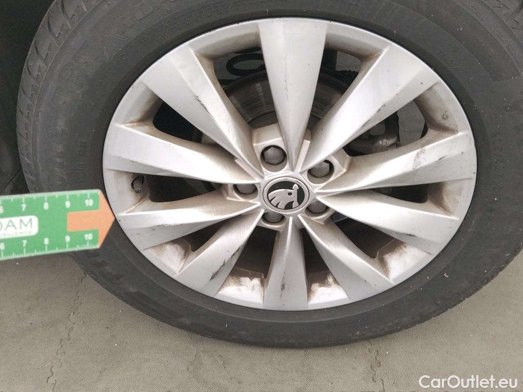  Skoda  KAMIQ SKODA  1.0 TSI 81kW (110CV) DSG Ambition (CX) #12