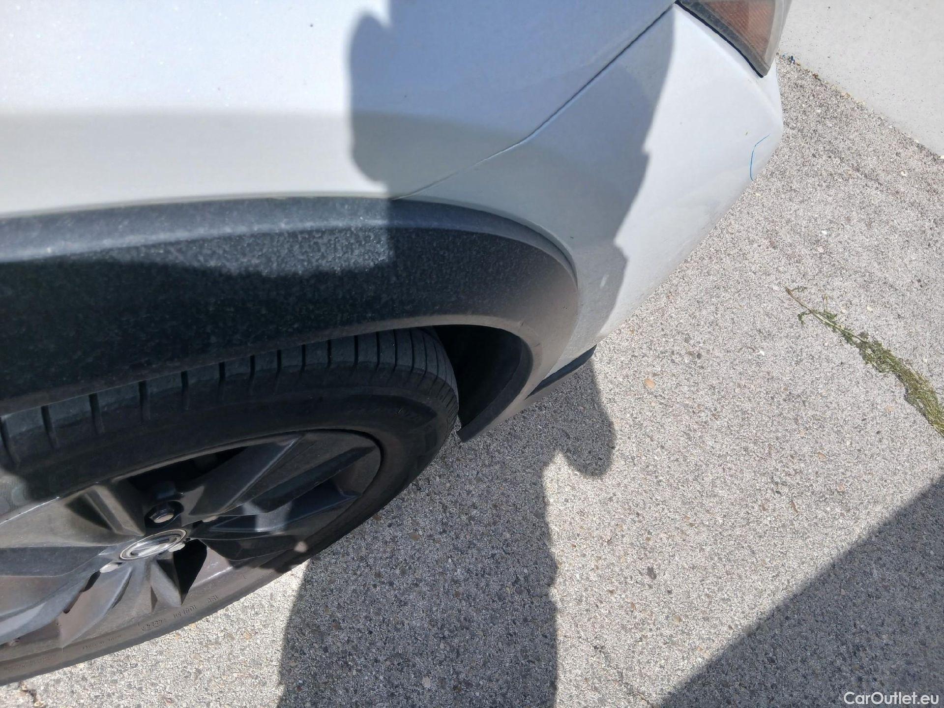  Lexus  UX LEXUS  / 2018 / 5P / todoterreno 2.0 250h Business #26