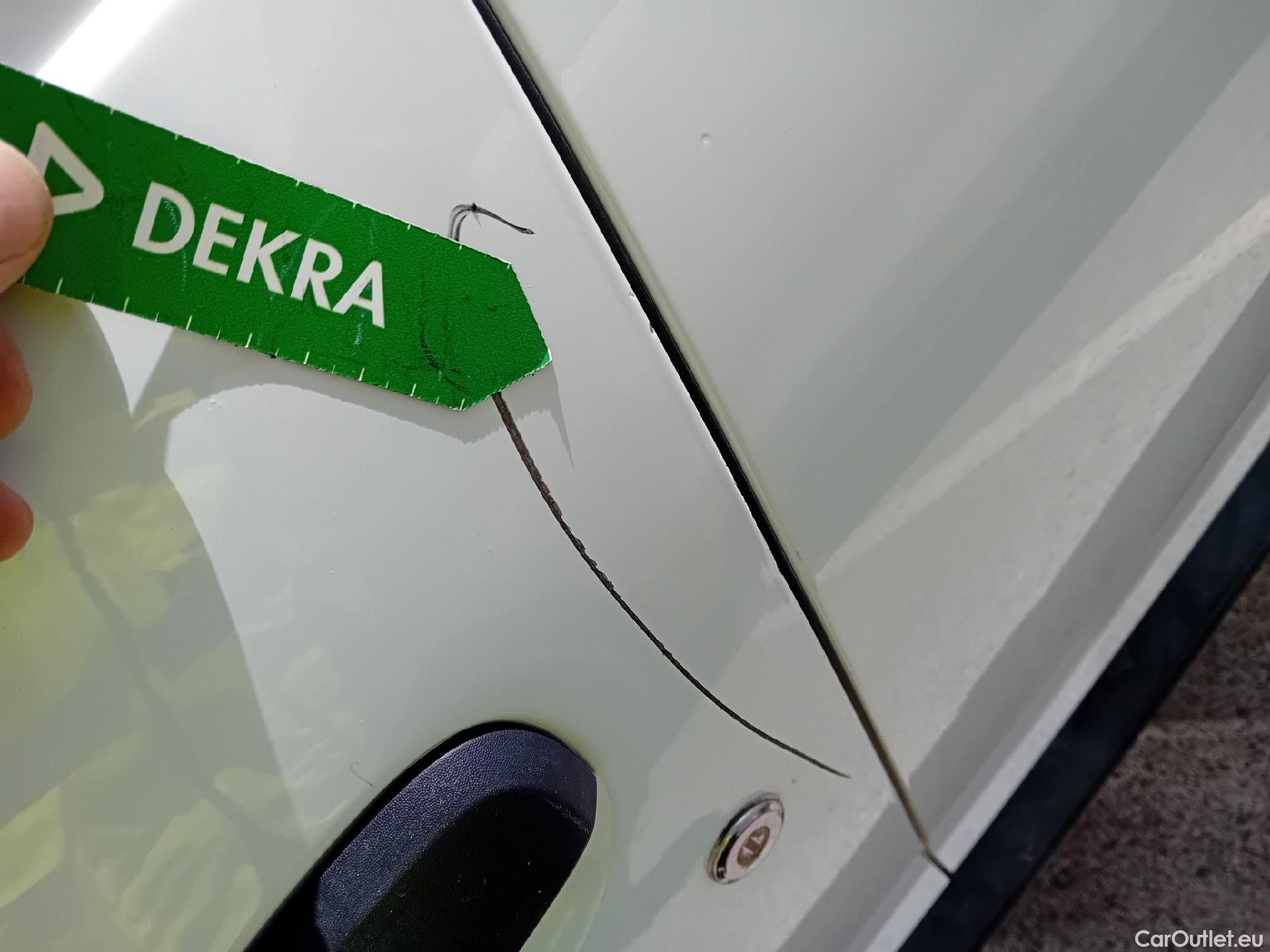  Dacia  Duster DACIA  / 2018 / 5P / todoterreno Essent. Blue dCi 85kW (115CV) 4X2 #14