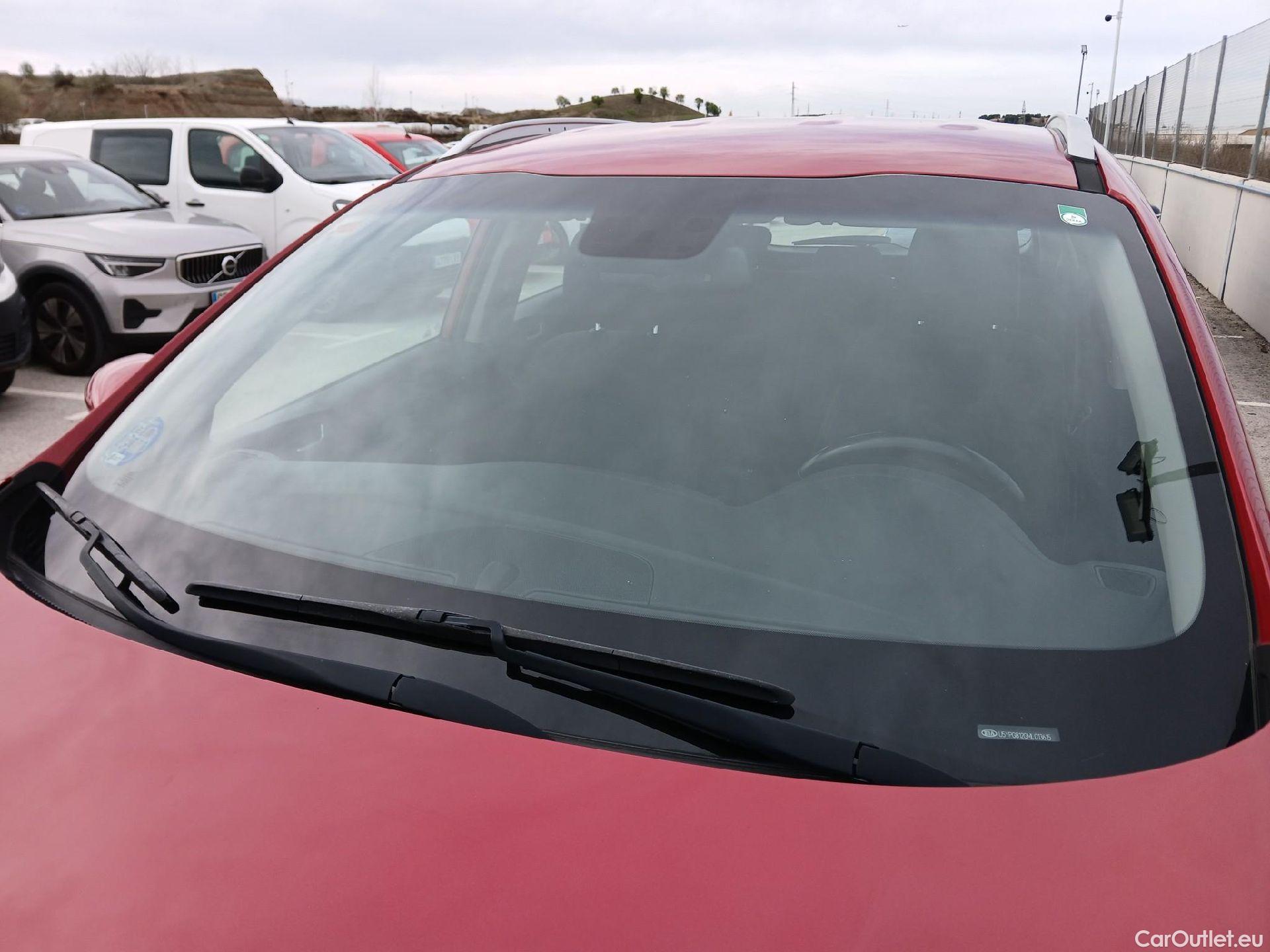  KIA  Sportage KIA  / 2018 / 5P / todoterreno 1.6 MHEV Business DCT 100kW (136CV) 4X2 #3