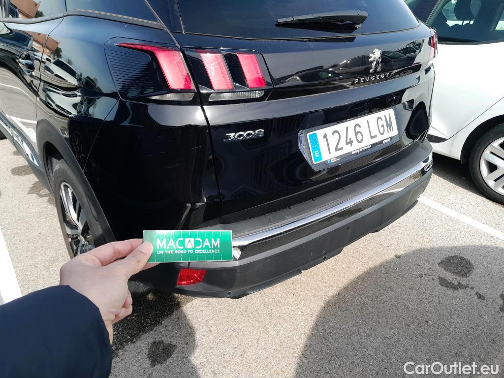  Peugeot  3008 PEUGEOT  / 2016 / 5P / todoterreno 1.5L BlueHDi 96kW (130CV) S&S Allure #23