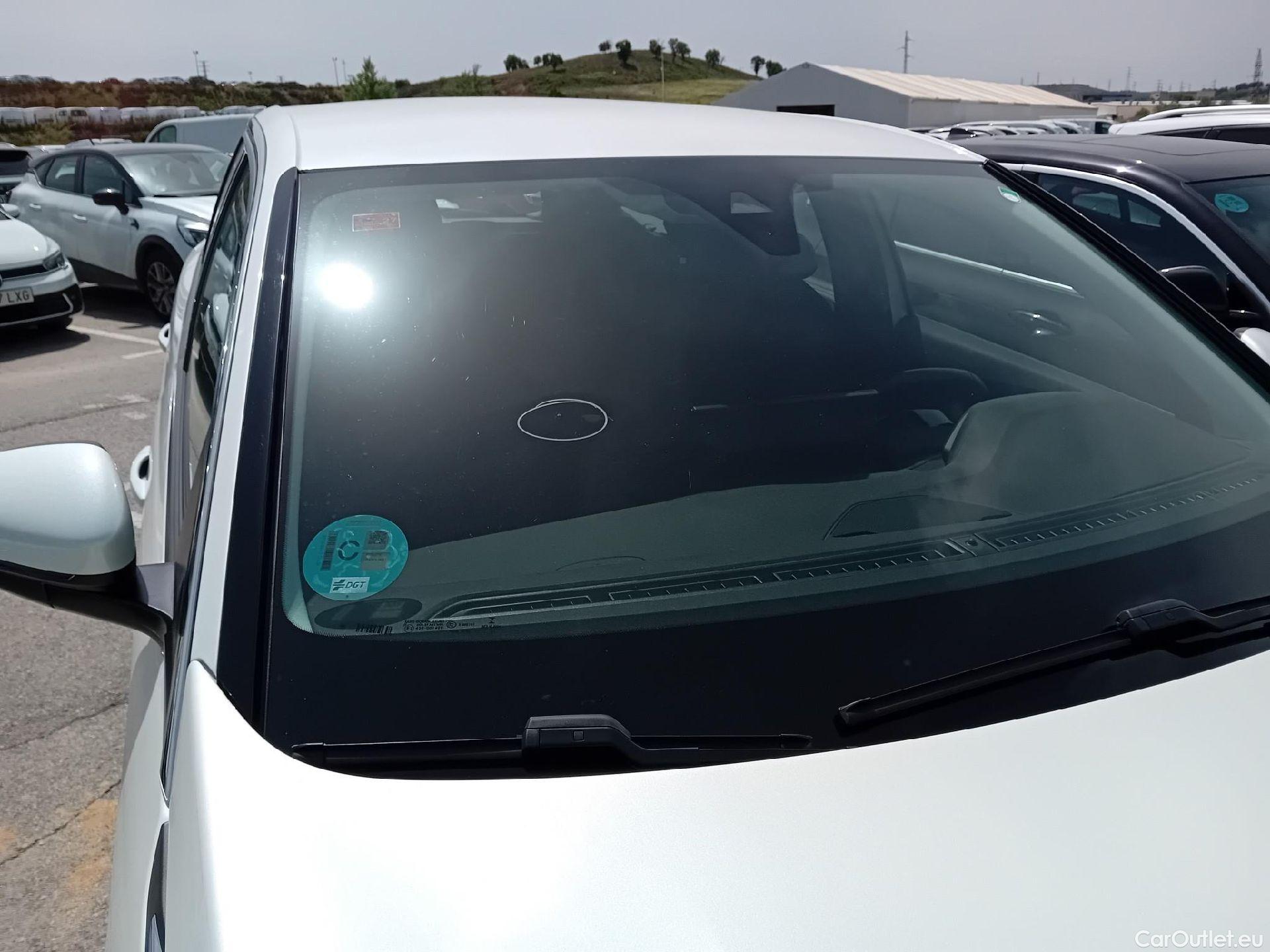  Peugeot  5008 PEUGEOT  / 2020 / 5P / todoterreno 1.2 PureTech 96KW S&S Active Pack EAT8 #5