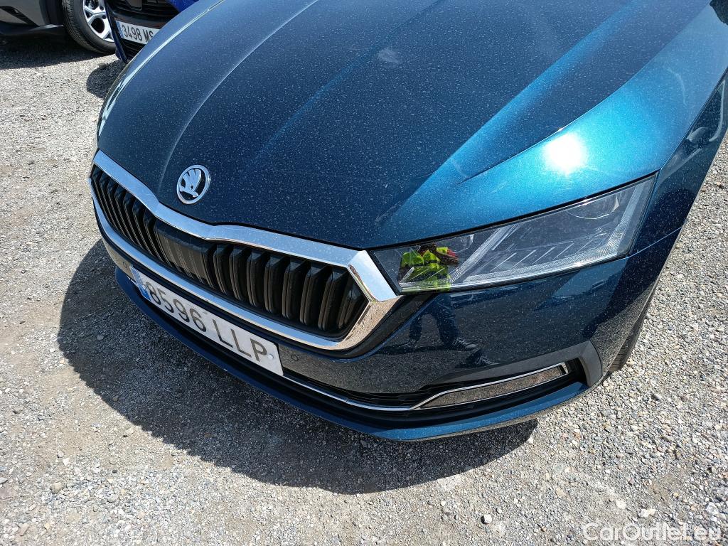  Skoda  Octavia SKODA  / 2020 / 5P / berlina con portón 2.0 TDI 110kW (150 CV) DSG Style #19