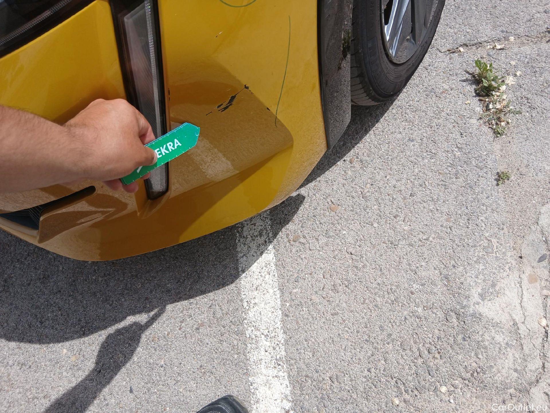  Peugeot  208 PEUGEOT e- / 2019 / 5P / berlina con portón Eléctrico Active Pack #4