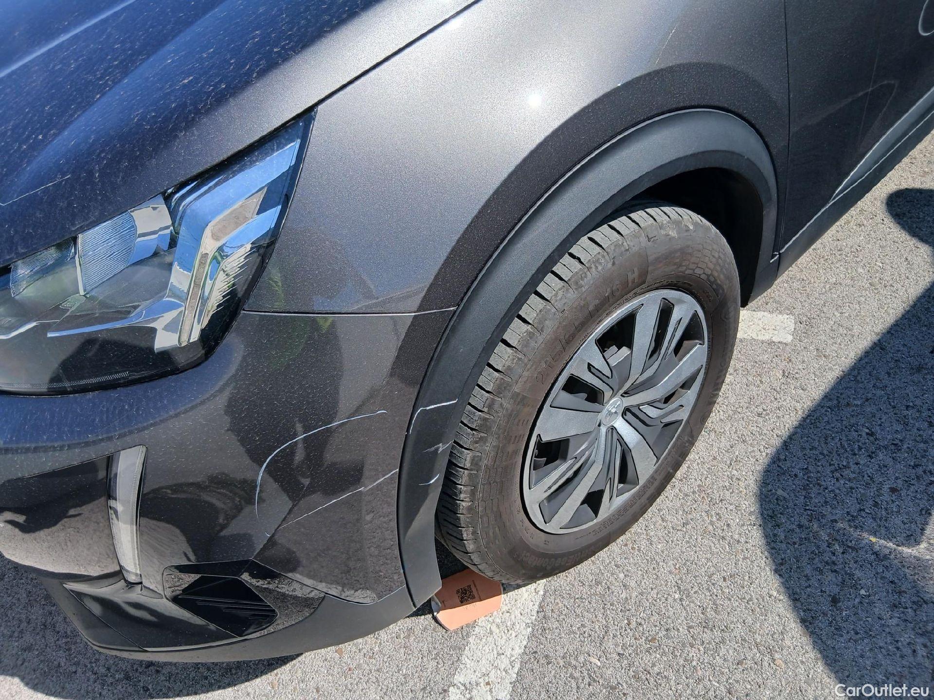  Peugeot  2008 PEUGEOT  / 2019 / 5P / todoterreno Active BlueHDI 81kW (110CV) #3