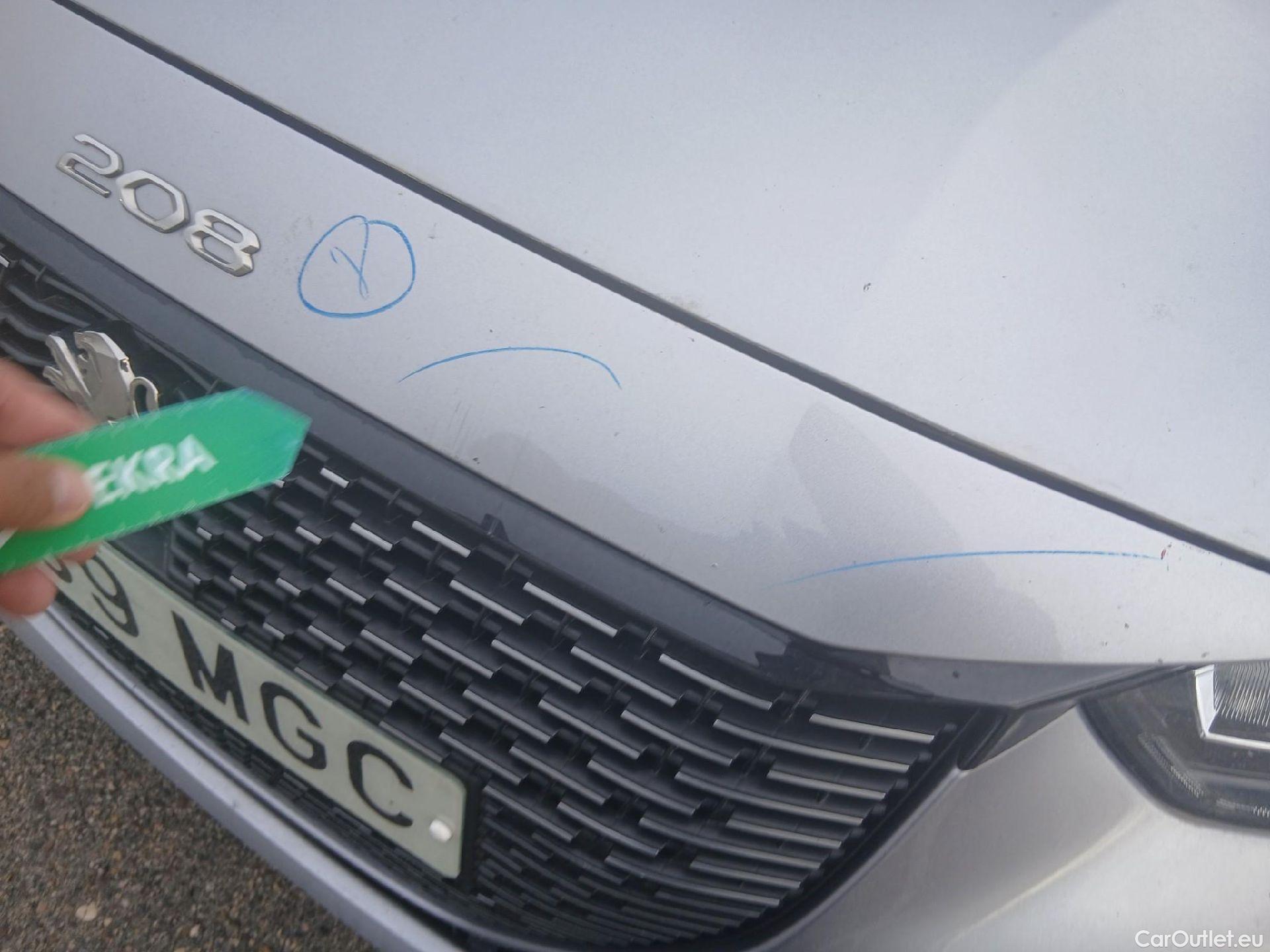  Peugeot  208 PEUGEOT e- / 2019 / 5P / berlina con portón Eléctrico Active Pack (AC2) #8