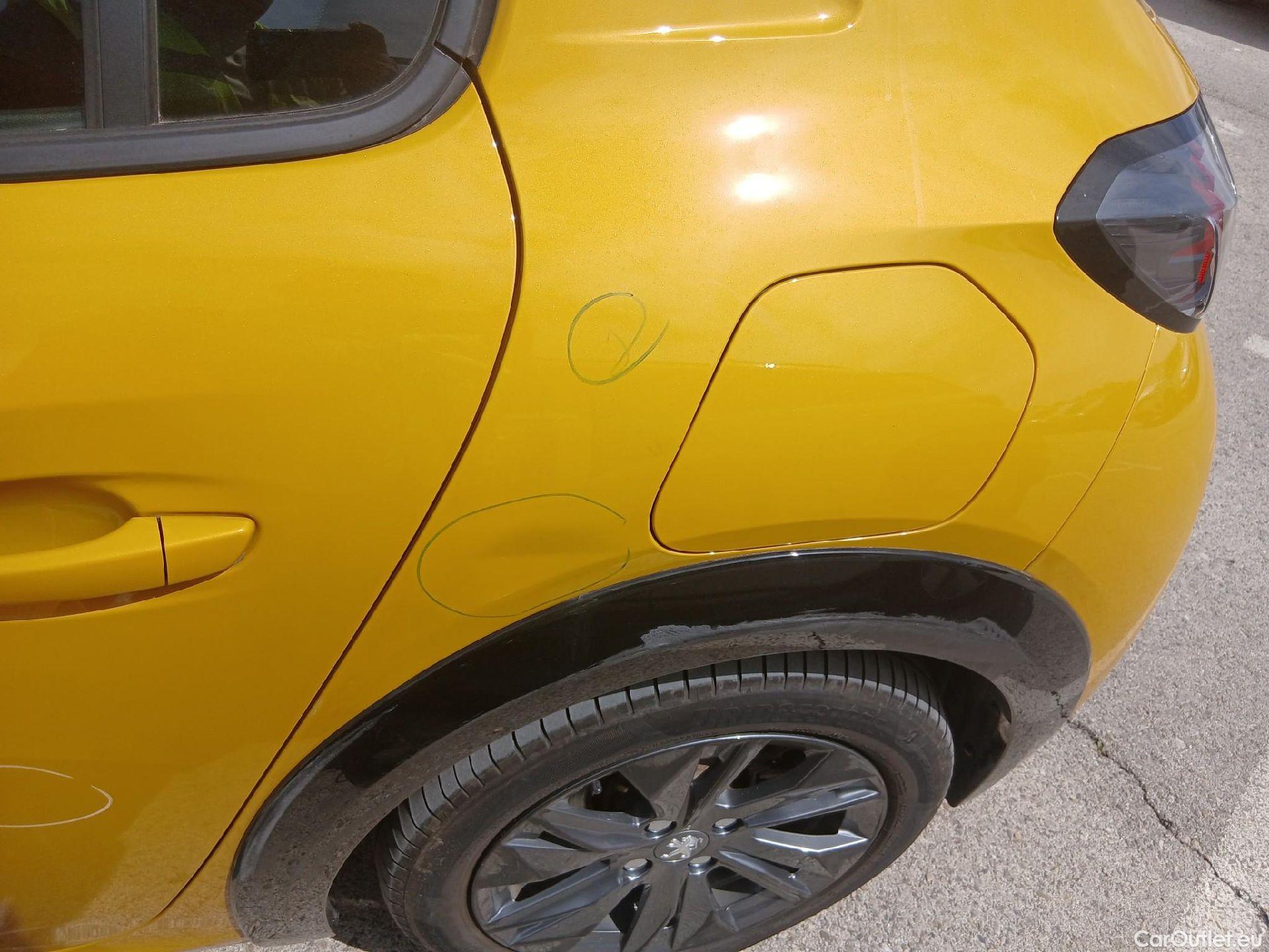  Peugeot  208 PEUGEOT e- / 2019 / 5P / berlina con portón Eléctrico Active Pack #17