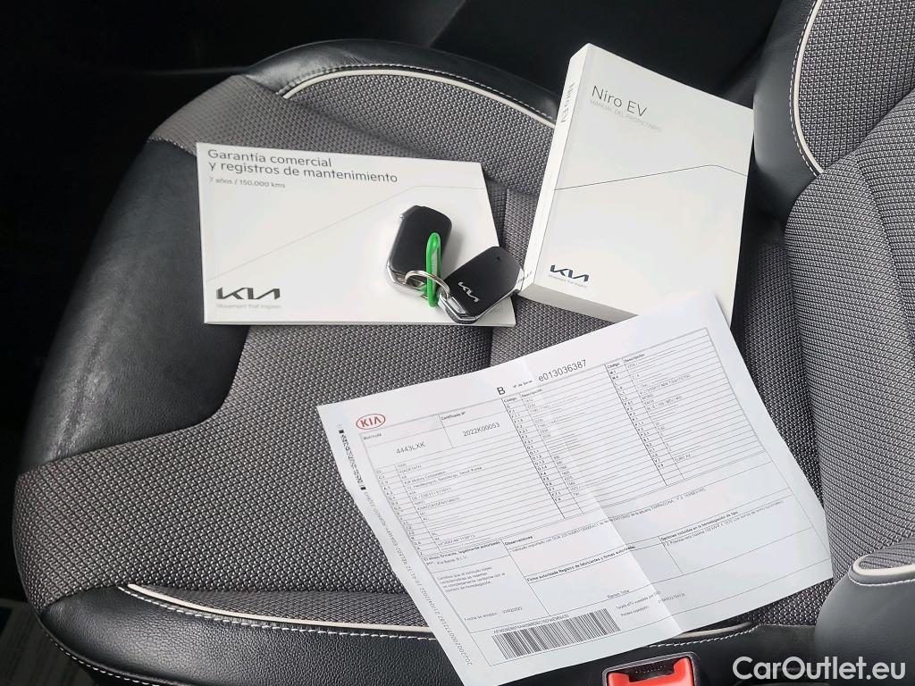  KIA  Niro KIA e- / 2016 / 5P / crossover e- 150kW (204CV) Drive (Long Range) #16