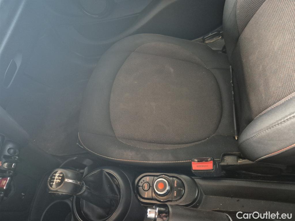  Mini  Cooper MINI MINI / 2014 / 5P / berlina con portón ONE 5 PUERTAS (CX) #2