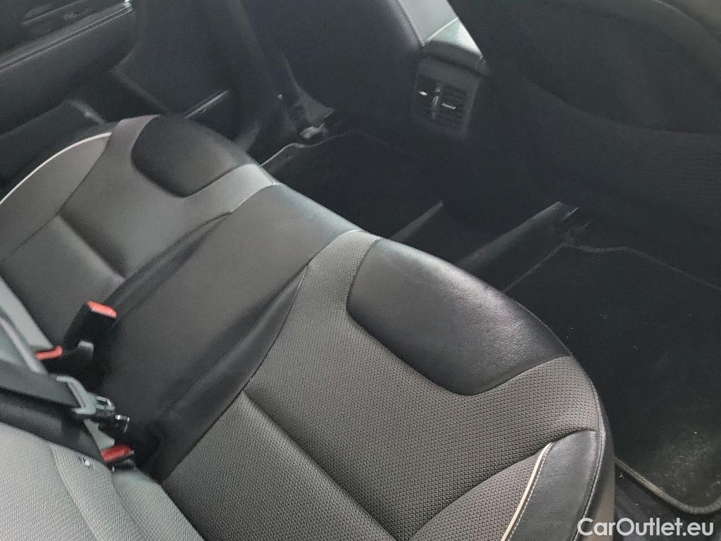  KIA  Niro KIA e- / 2016 / 5P / crossover e- 150kW (204CV) Drive (Long Range) #22