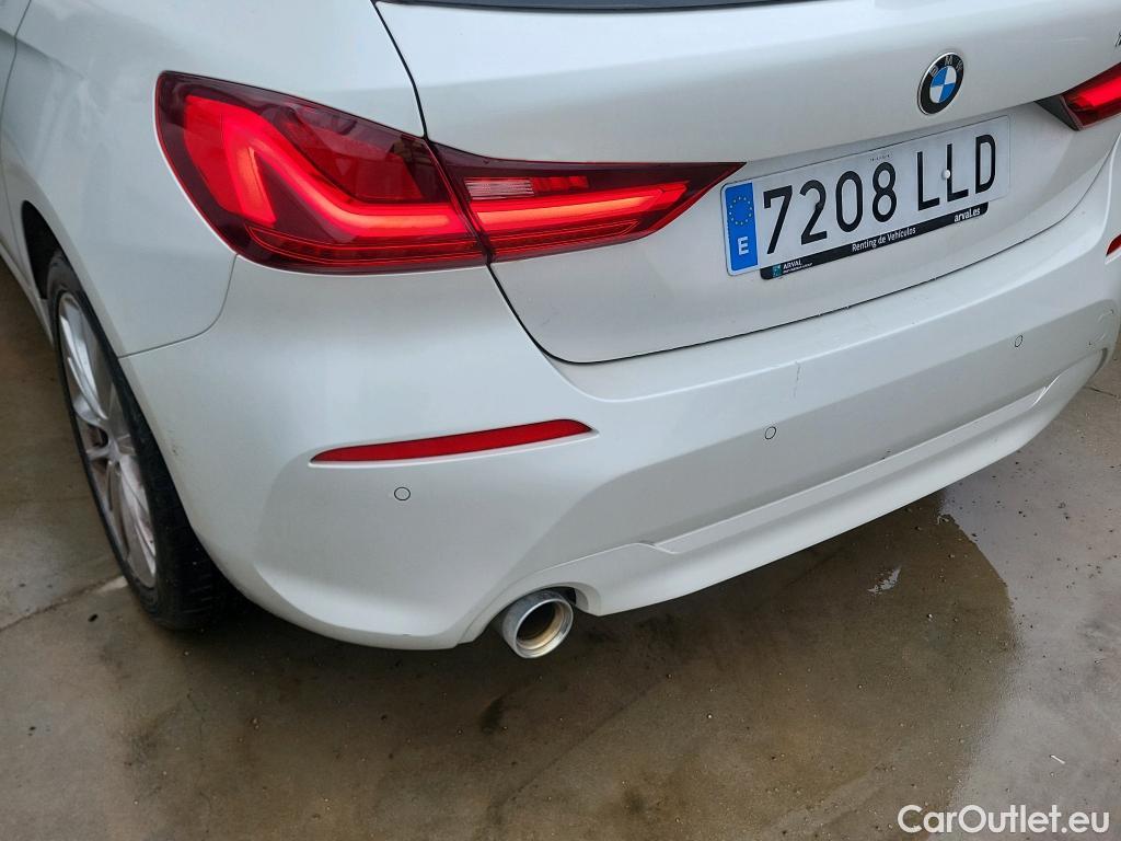  Bmw  Serie 1 BMW  / 2019 / 5P / berlina con portón 118i #20
