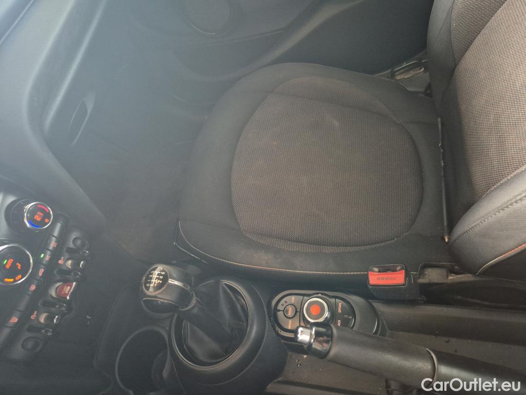  Mini  Cooper MINI MINI / 2014 / 5P / berlina con portón ONE 5 PUERTAS (CX) #21