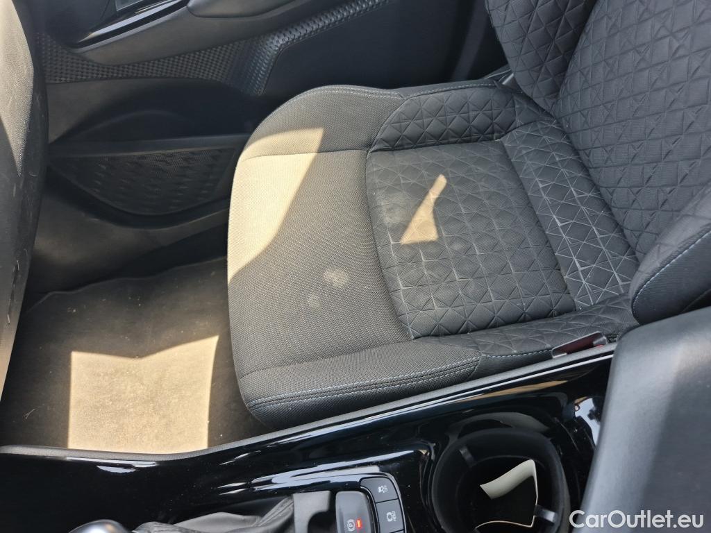  Toyota  C-HR TOYOTA  / 2019 / 5P / todoterreno 1.8 125H Advance #12