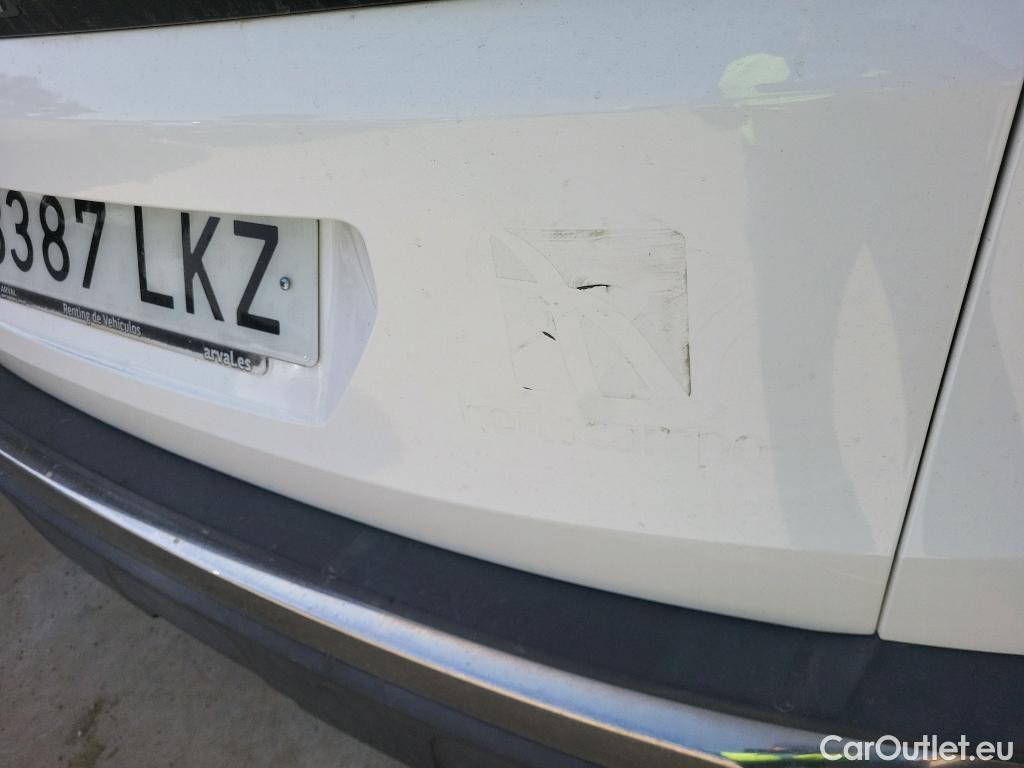  Peugeot  3008 PEUGEOT  / 2016 / 5P / todoterreno 1.5 BlueHDi 96kW (130CV) S&S Style #10