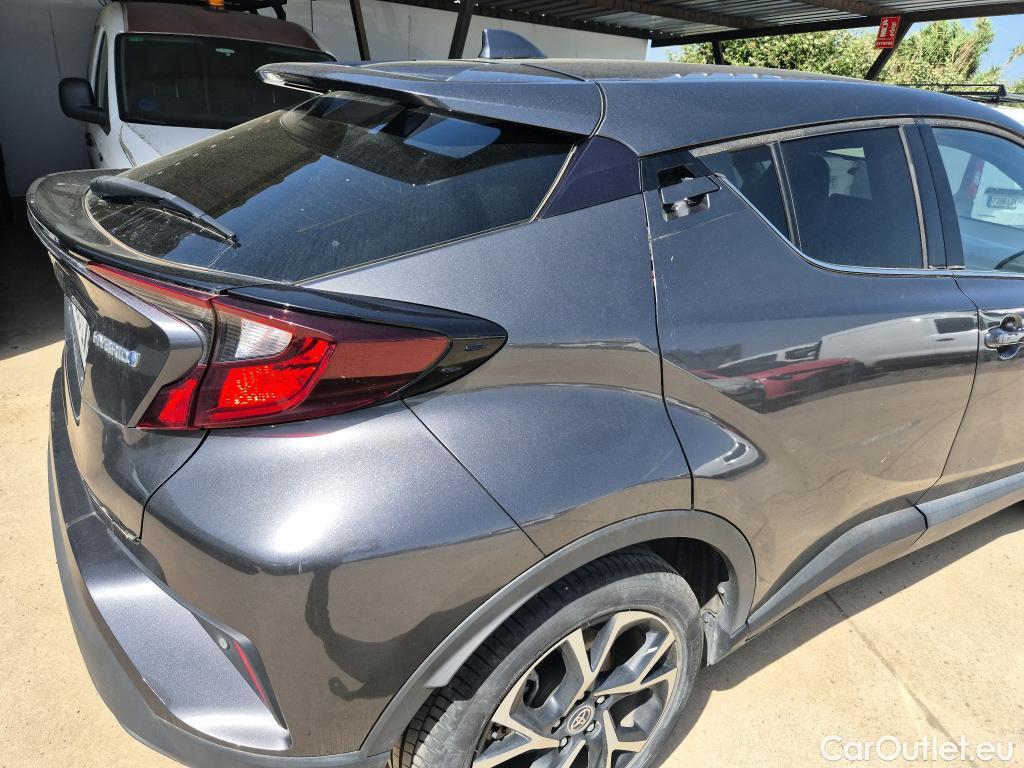  Toyota  C-HR TOYOTA  / 2019 / 5P / todoterreno 1.8 125H Advance #5