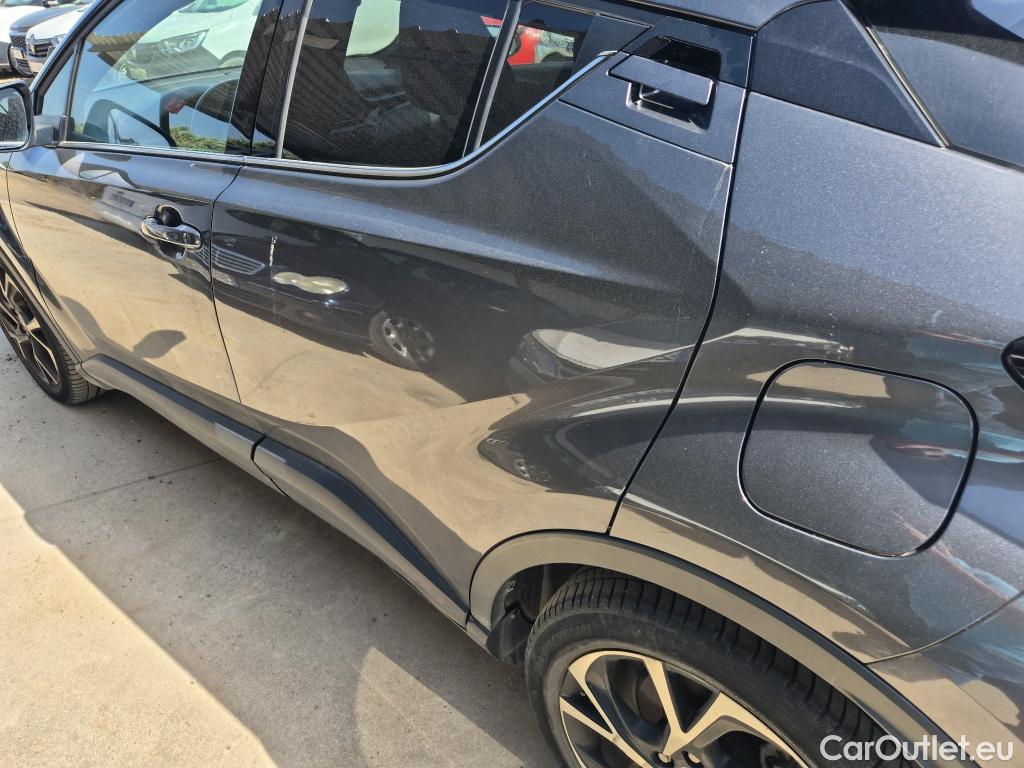  Toyota  C-HR TOYOTA  / 2019 / 5P / todoterreno 1.8 125H Advance #18