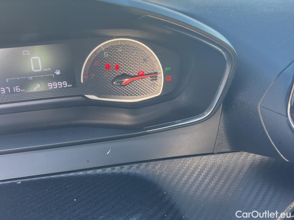  Peugeot  208 PEUGEOT  / 2019 / 5P / berlina con portón BlueHDi 73kW (100CV) Active #42