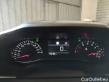  Peugeot  2008 PEUGEOT  / 2019 / 5P / CROSSOVER BLUEHDI 130 EAT8 ALLURE S/S AUT. #4
