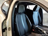  Peugeot  2008 PEUGEOT  / 2019 / 5P / CROSSOVER BLUEHDI 130 EAT8 ALLURE S/S AUT. #13
