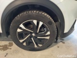  Peugeot  2008 PEUGEOT  / 2019 / 5P / CROSSOVER BLUEHDI 130 EAT8 ALLURE S/S AUT. #17