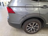  Volkswagen  Tiguan VOLKSWAGEN  ALLSPACE / 2017 / 5P / SUV 2.0 TDI SCR 110KW BUSINESS BMT 4MOT DSG #35